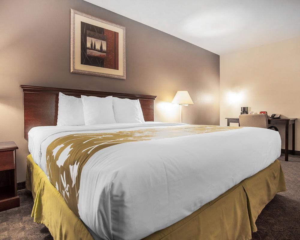 Econo Lodge Inn & Suites Fairgrounds Des Moine Exteriör bild