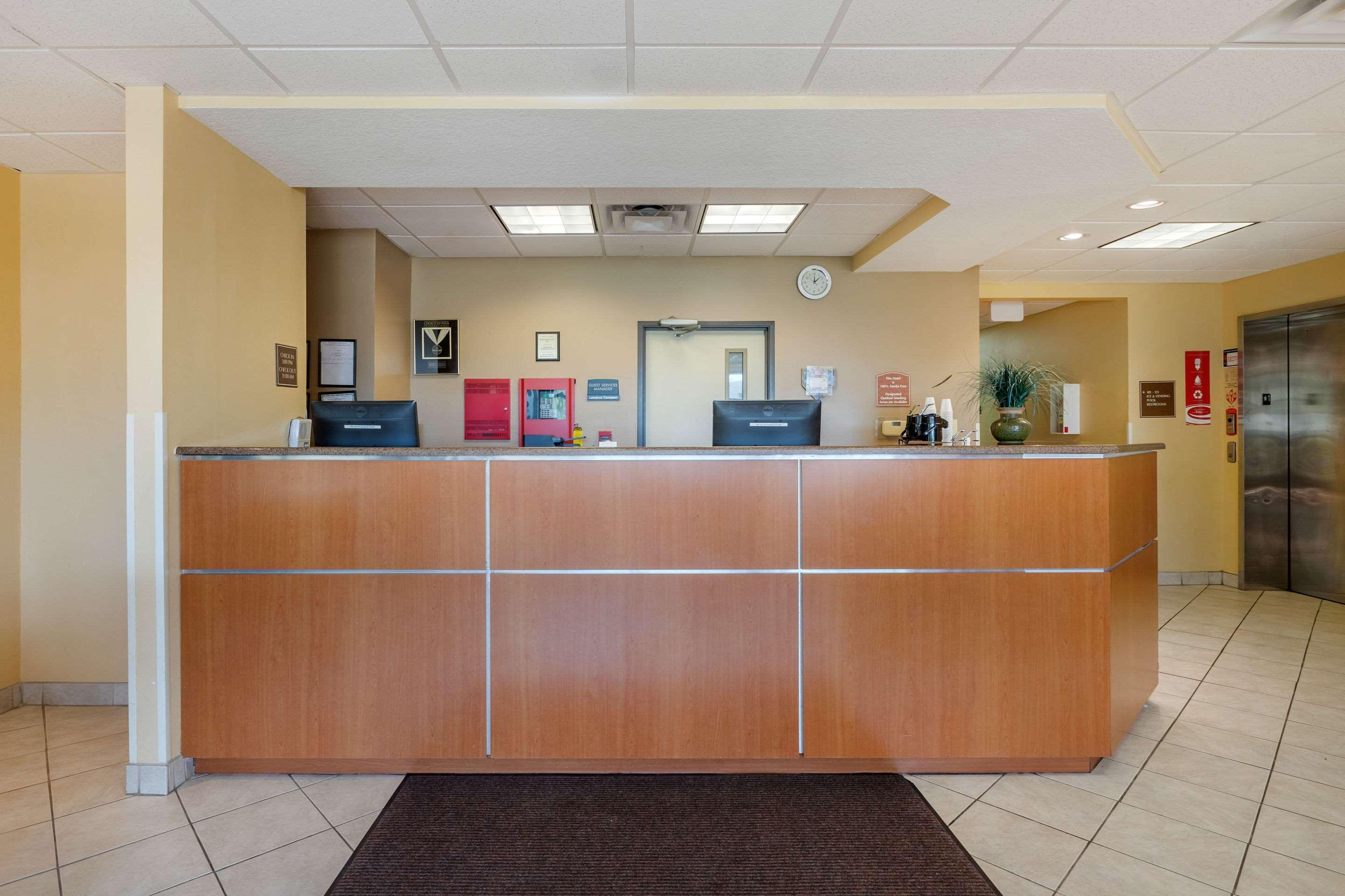 Econo Lodge Inn & Suites Fairgrounds Des Moine Exteriör bild